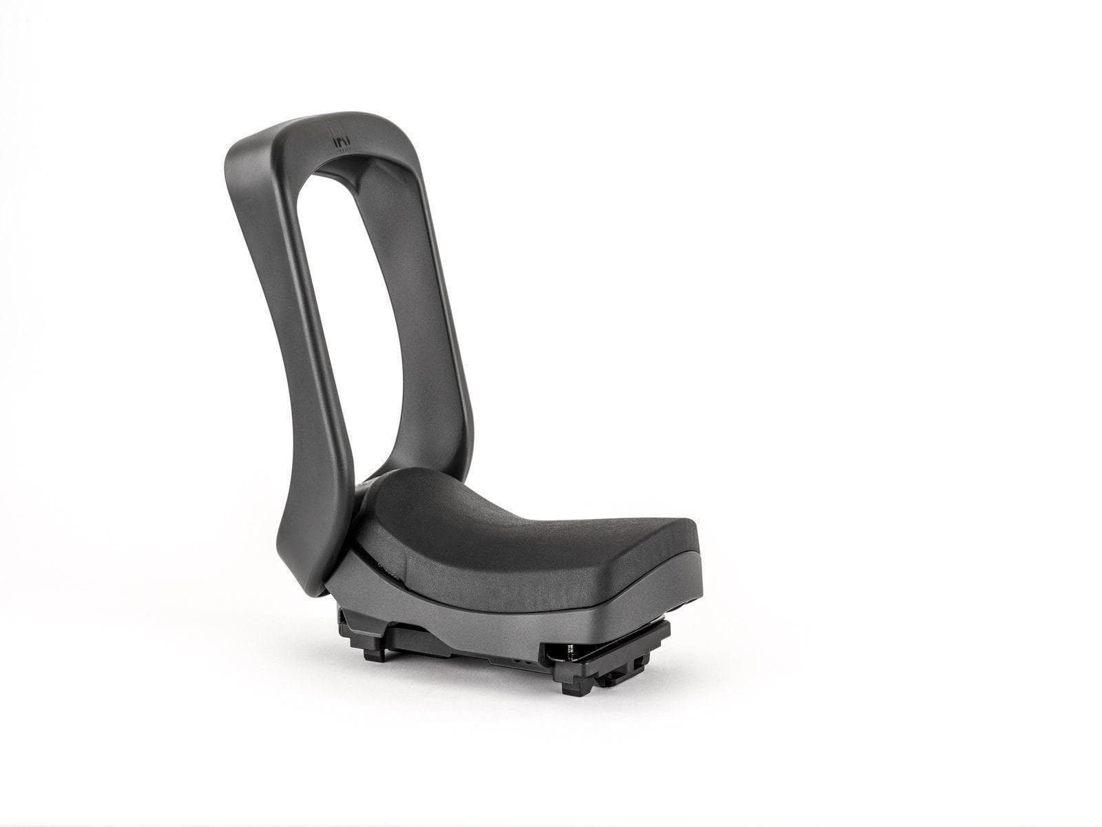 mb-22-cargo-porte-seat-pad-open.jpg