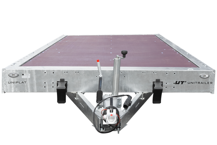 fre_pm_Depanneuse-UNITRAILER-UNIPLAT-600-3-S-a-trois-essieux-600x215-3500-KG-4831_3-1.png