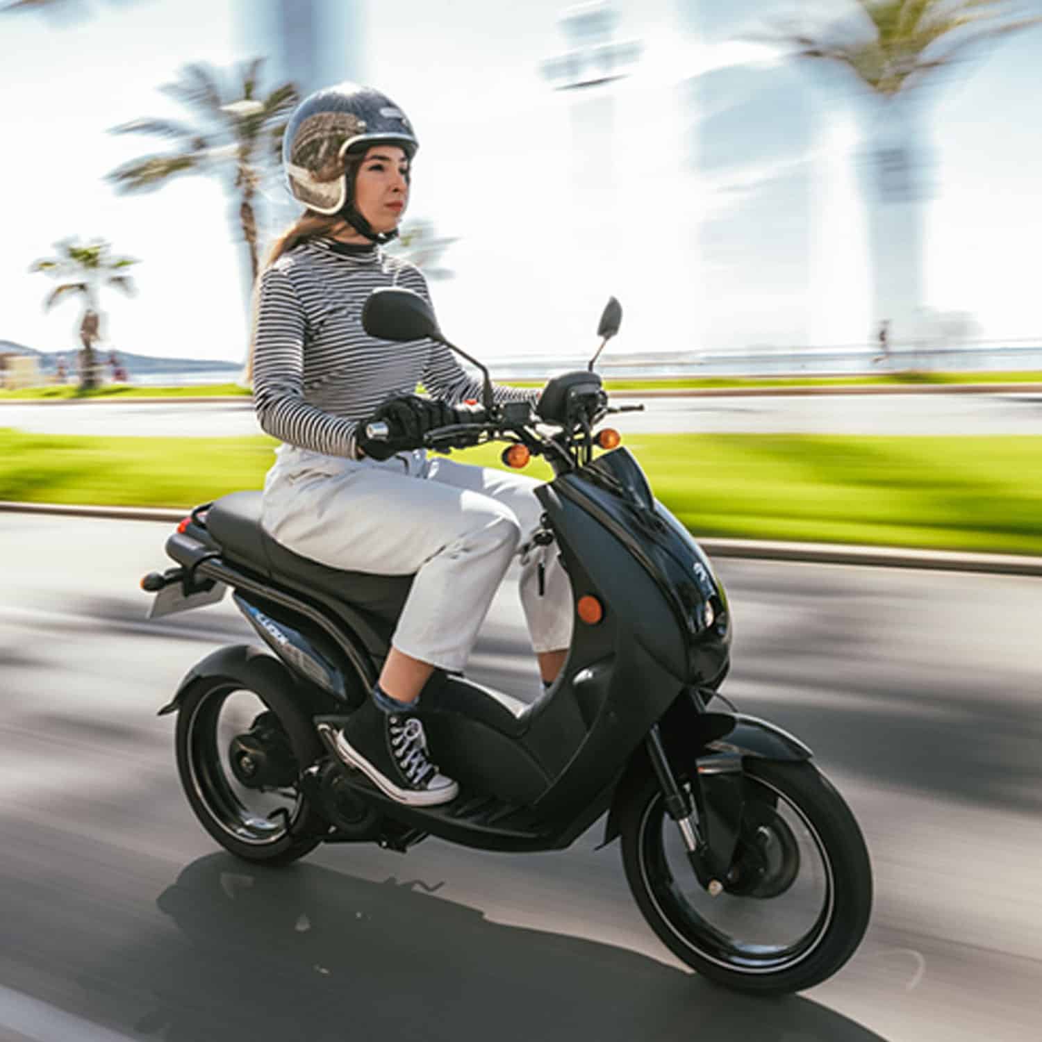 peugeot-e-ludix-lifestyle-nice-promenade-anglais.jpg