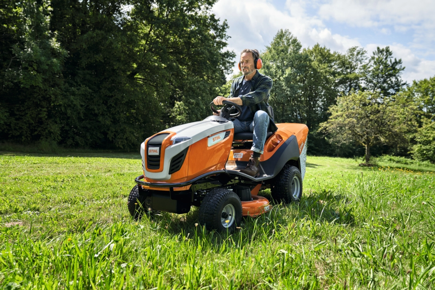 stihl-tracteur-tondeuse-stihl-rt-5097-7-1.webp