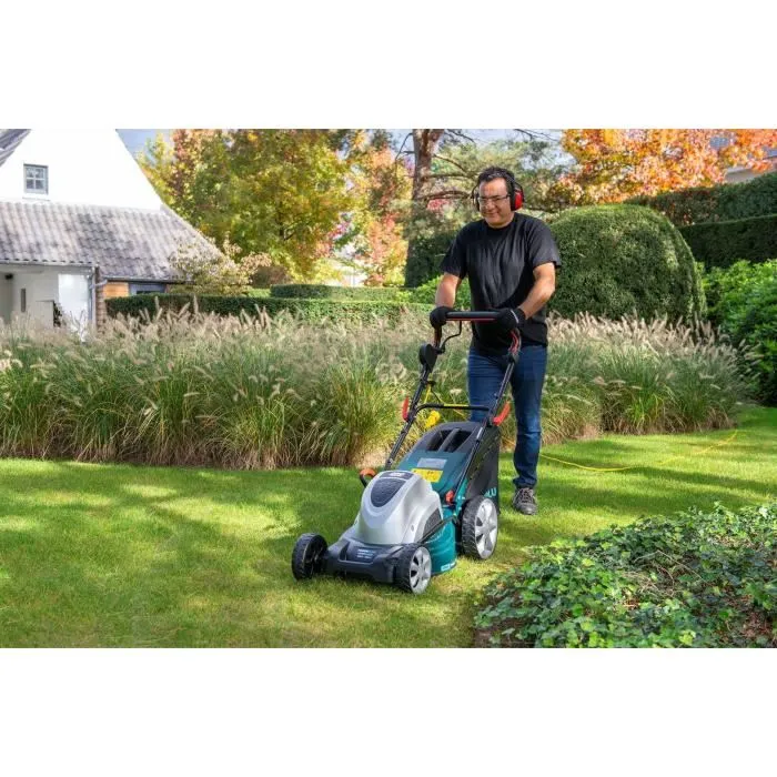 tondeuse-electrique-autotractee-46cm-1800w-moteu-5.webp